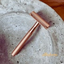 Goedkoopste 🛒 Bolano® Safety Razor Set Rose Gold + 30 Double Edge Scheermesjes + Houder - Klassiek Scheermes Voor Mannen En Vrouwen - D657 😍 -BRAUN Shop 550x550 702